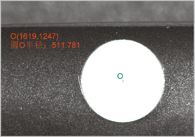 耳机孔定位(图2)